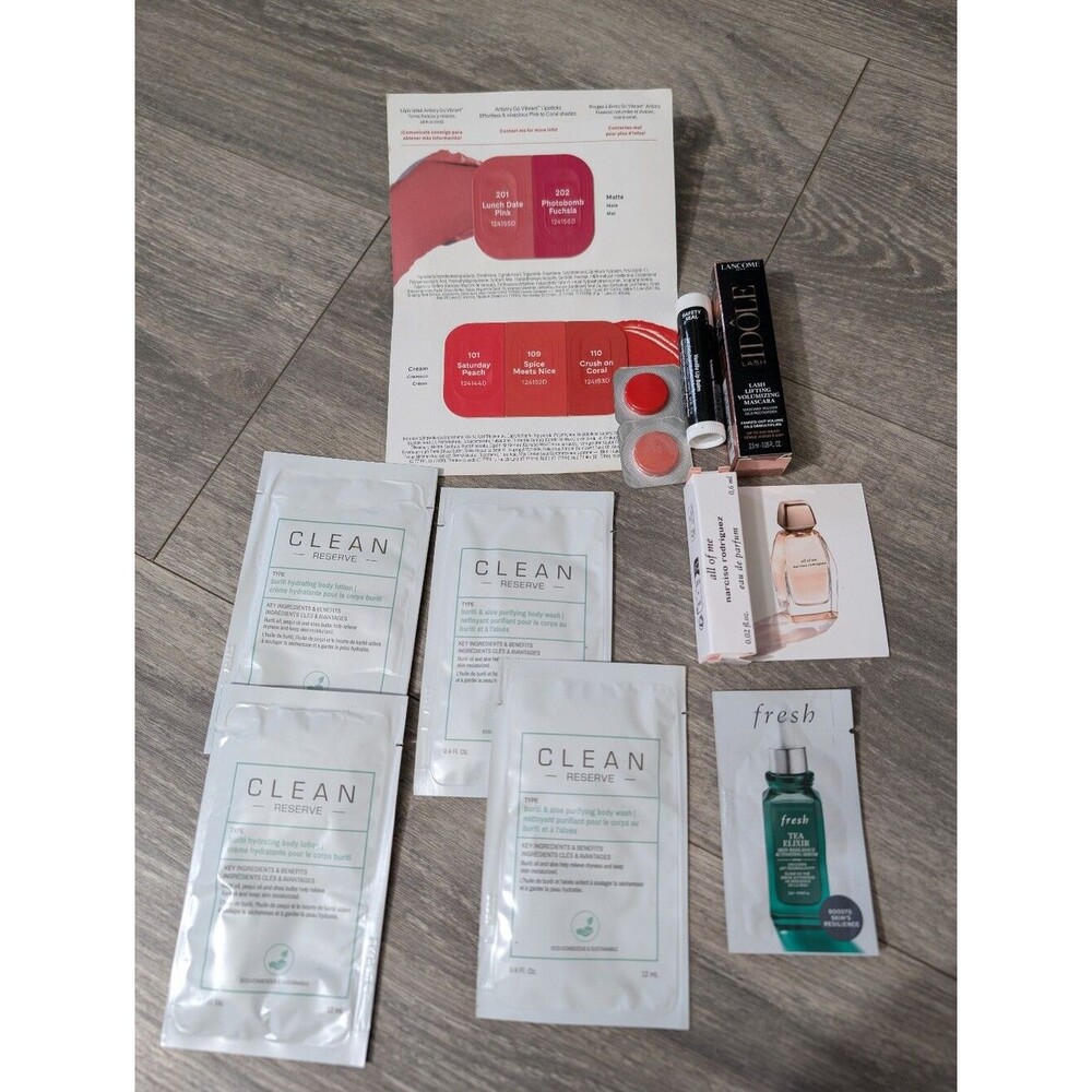 Mini Makeup Skincare & Fragrance Sample Bundle NWT